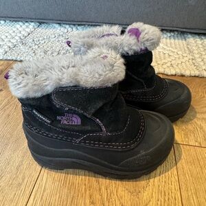 The North Face Black and Gray Winter Boots Toddler 8